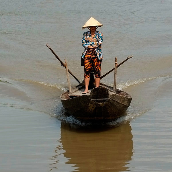 Traditional costumes in Vietnam