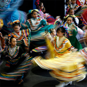 Brenda Lopez Folklorico